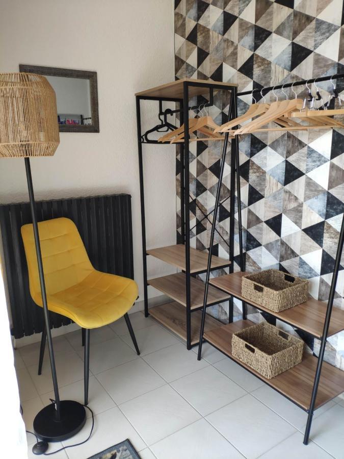 La Tourelle Suite Cosy Entre Vignoble Aixois Et Luberon Le Puy-Sainte-Réparade Εξωτερικό φωτογραφία
