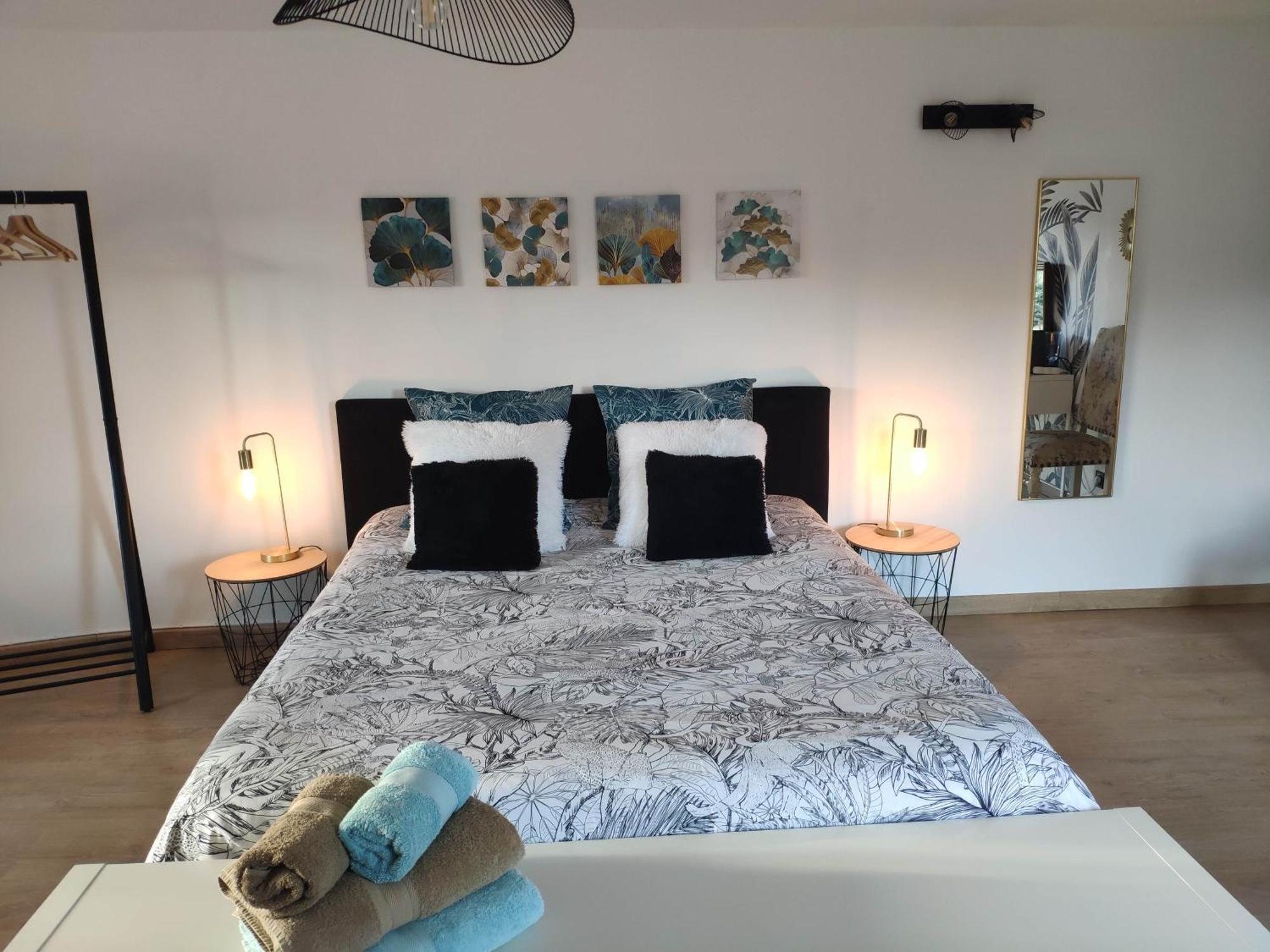 La Tourelle Suite Cosy Entre Vignoble Aixois Et Luberon Le Puy-Sainte-Réparade Εξωτερικό φωτογραφία