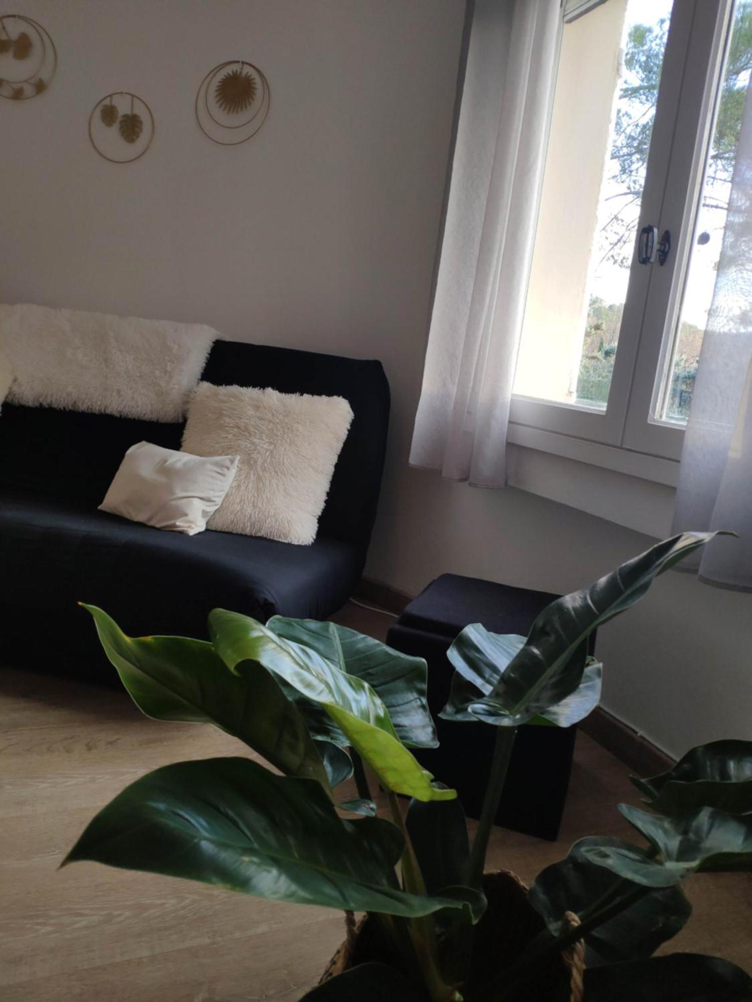 La Tourelle Suite Cosy Entre Vignoble Aixois Et Luberon Le Puy-Sainte-Réparade Εξωτερικό φωτογραφία