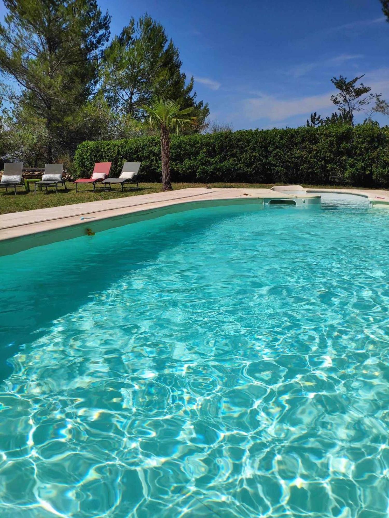 La Tourelle Suite Cosy Entre Vignoble Aixois Et Luberon Le Puy-Sainte-Réparade Εξωτερικό φωτογραφία